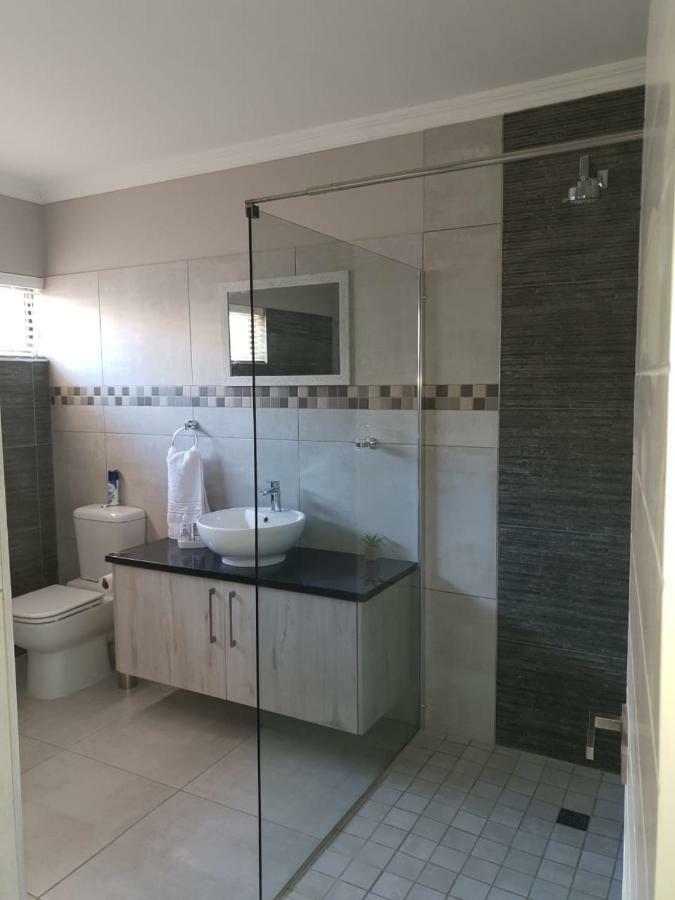679 Morsvalla Way Golf Estate Villa *