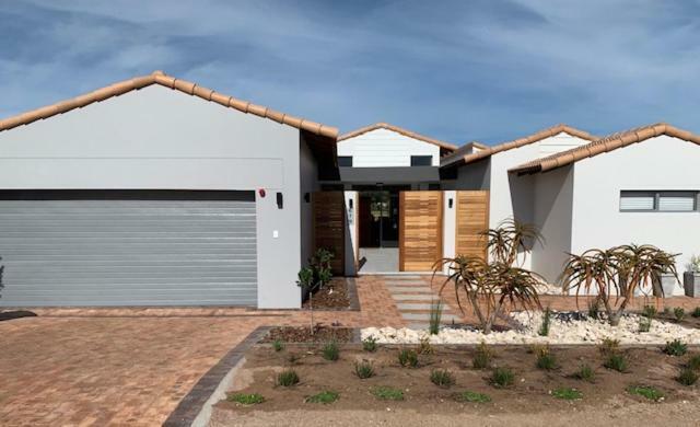 679 Morsvalla Way Golf Estate Villa Langebaan